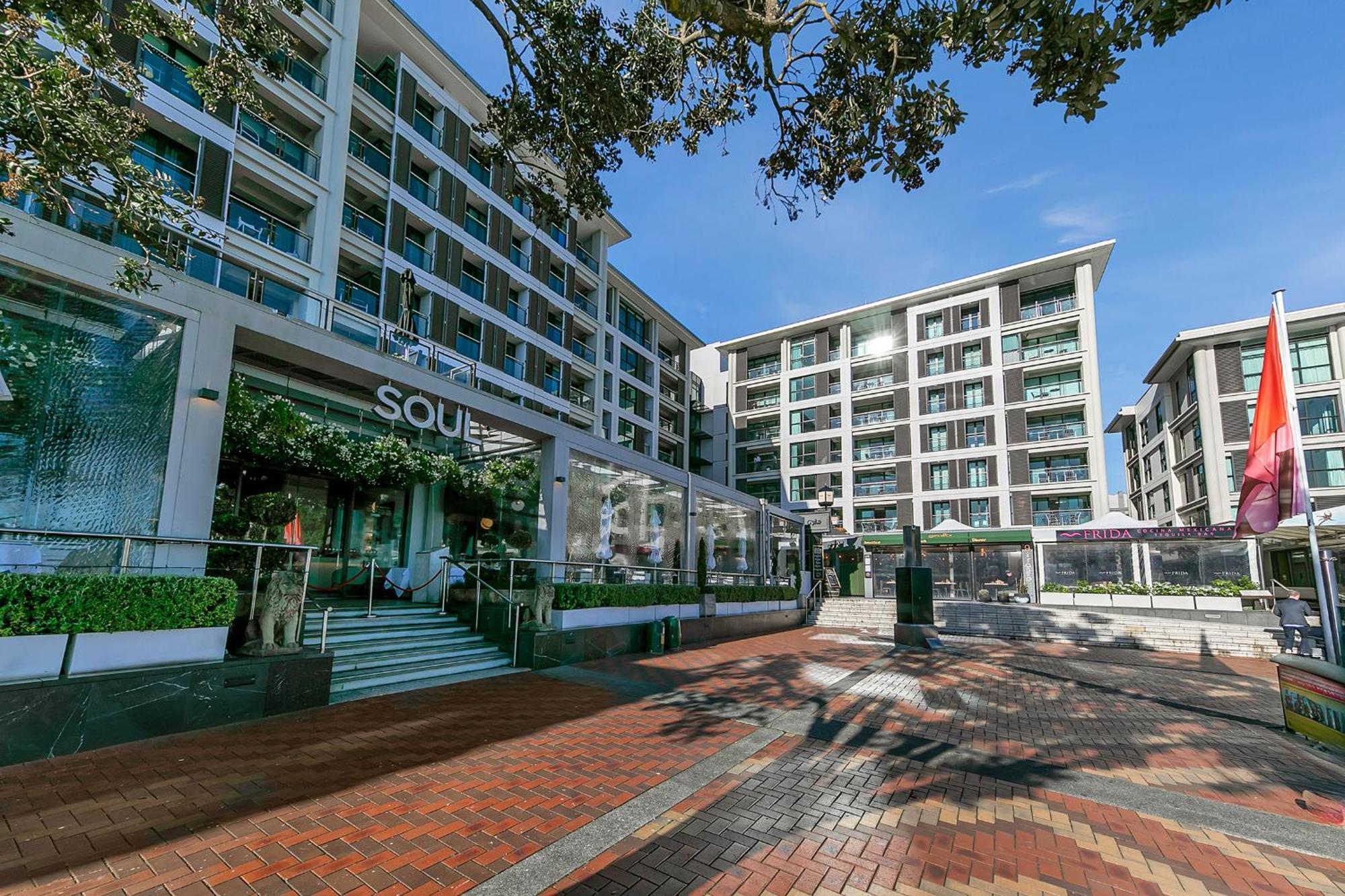 Exquisite Sun Soaked Corner Apartment Auckland Ngoại thất bức ảnh