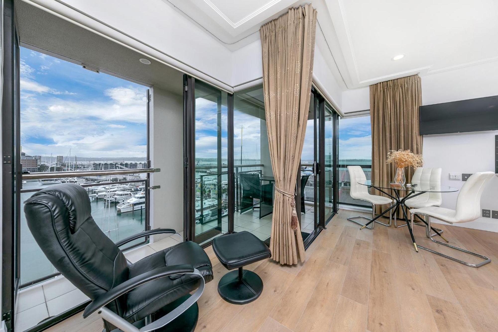 Exquisite Sun Soaked Corner Apartment Auckland Ngoại thất bức ảnh